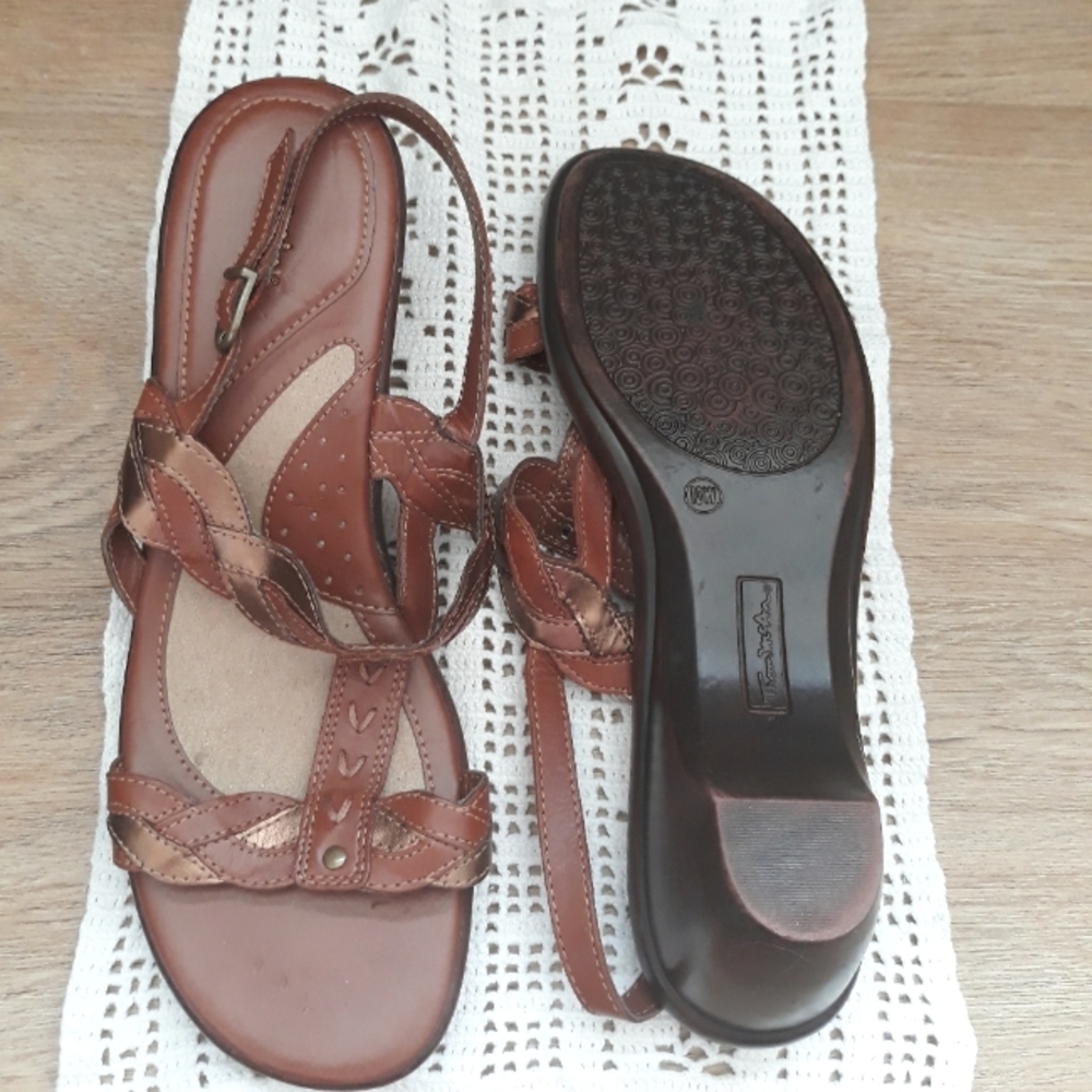 Thom McAnn Braided Metallic Open Toe Wedge Sandals Size 10W - Picture 3 of 10